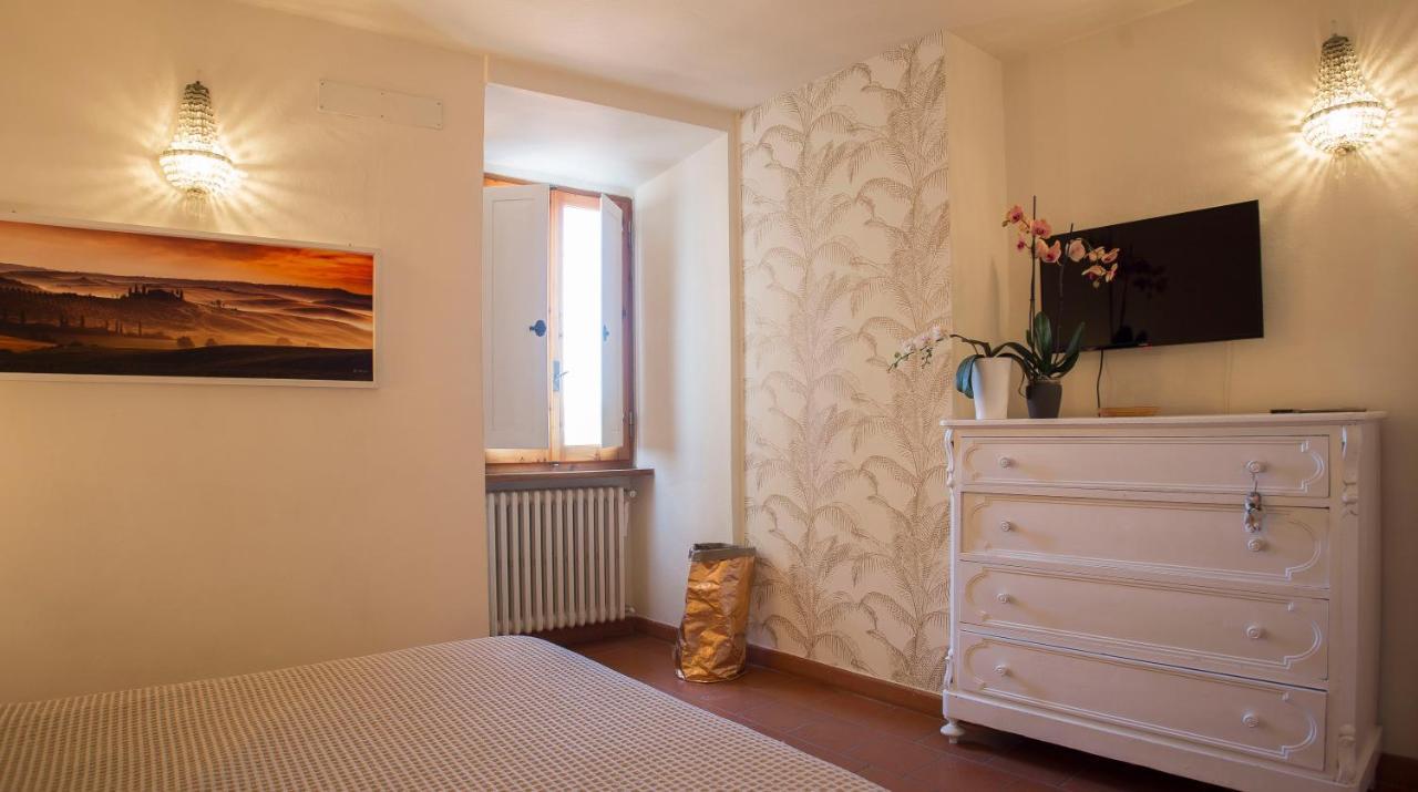 Appartamento Le Palme Con Terrazze In Centro San Gimignano Eksteriør bilde