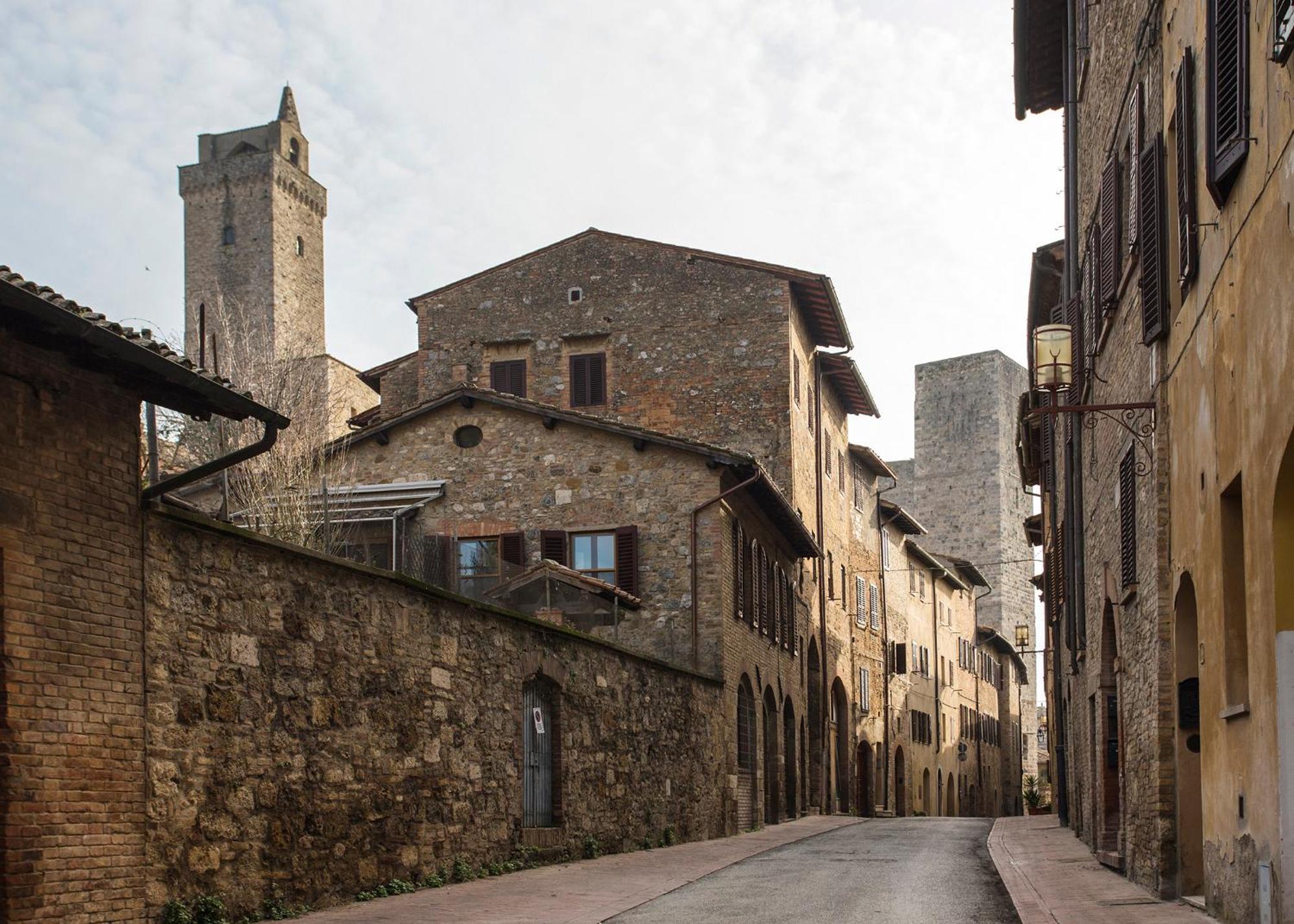 Appartamento Le Palme Con Terrazze In Centro San Gimignano Eksteriør bilde